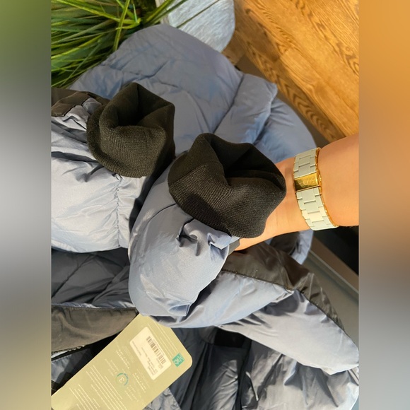 Canada Goose Osborne Parka Coat - Picture 6 of 9